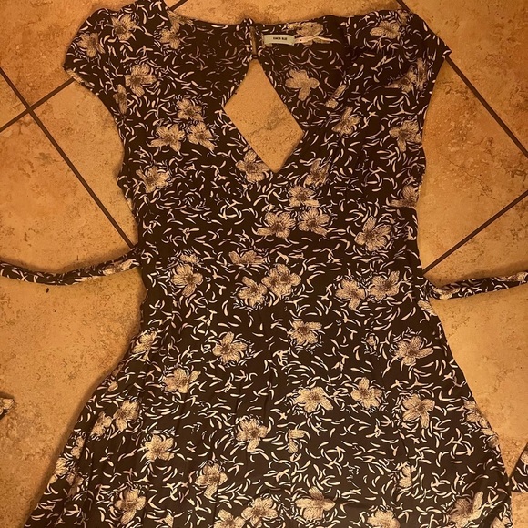 Urban Outfitters Kimchi Blue Romper - Picture 6 of 9